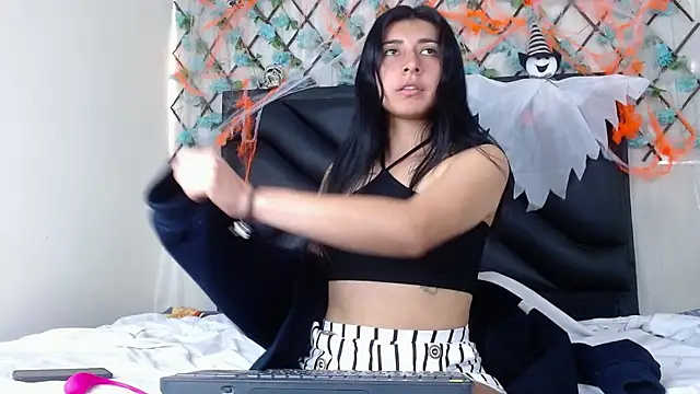 EmmaWilliamss online show from October 2025 03:25:01 PM