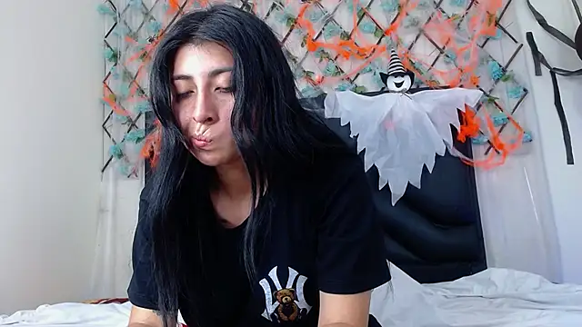 EmmaWilliamss online show from November 2025 11:18:01 PM