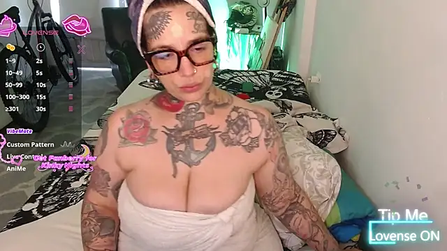 VampGirl1 online show from April 2026 04:36:02 PM