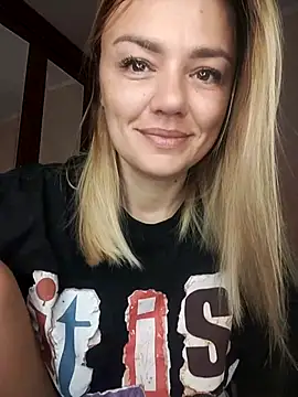 KrissSexi online show from September 2025 05:07:01 AM