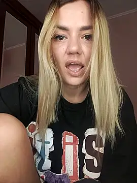 KrissSexi online show from September 2025 09:30:01 AM