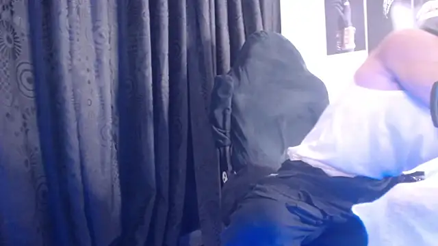 AlbertBernal69 online show from October 2025 03:40:02 AM