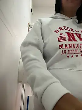 ZiaCalifa online show from April 2026 11:08:01 AM