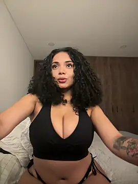 Mariecurl online show from December 2024 02:31:02 PM