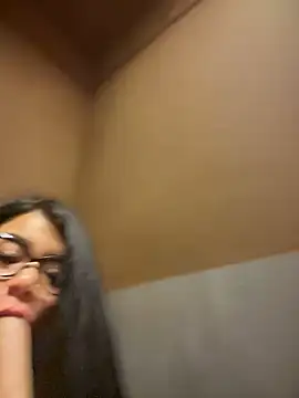 Insane Issa online show from December 2024 02:32:01 AM