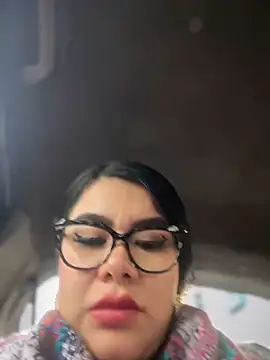 Insane Issa online show from January 2025 10:22:01 PM