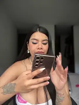 Insane Issa online show from November 2025 08:29:01 PM