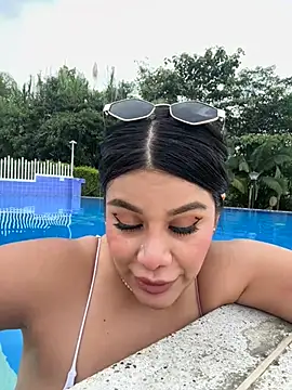 Insane Issa online show from February 2026 07:13:02 PM