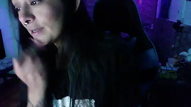 AngelaQueen  online show from October 2025 06:08:01 PM