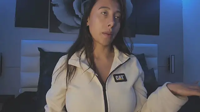 lena banks online show from December 2025 10:04:02 PM