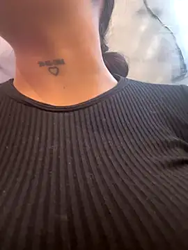 LunaBaker-1 online show from October 2025 07:57:02 PM