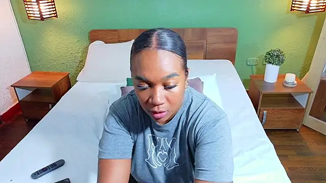 Snapshot of dannaahbrown chatting on October 2025 07:44:02 PM dannaahbrown online show from October 2025 07:44:02 PM