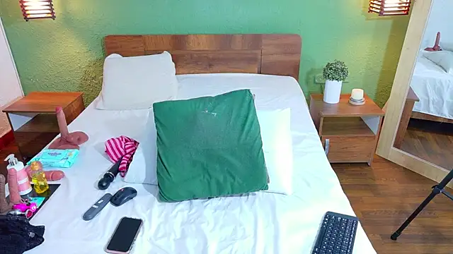 Snapshot of dannaahbrown chatting on October 2025 06:34:01 PM dannaahbrown online show from October 2025 06:34:01 PM