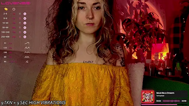 IttyKitty online show from September 2025 09:38:01 PM