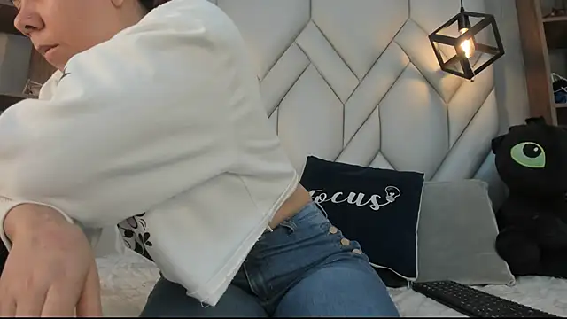 SakuraLee  online show from March 2025 07:47:02 PM