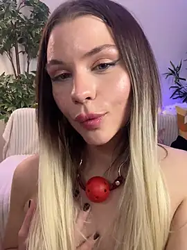 KittyKatyDream online show from February 2025 10:32:01 PM