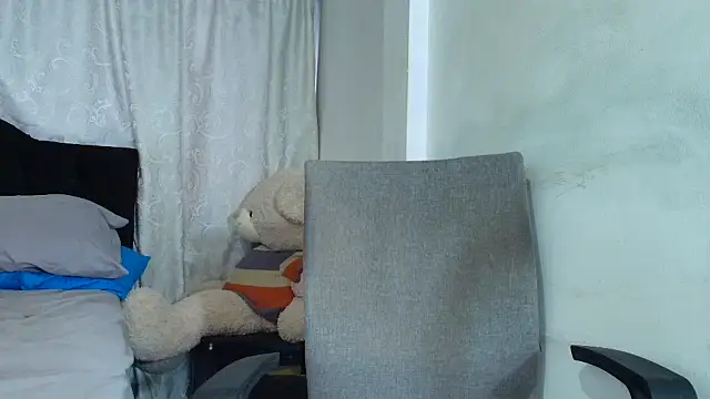 Snapshot of sam_her chatting on September 2025 09:06:02 PM sam her online show from September 2025 09:06:02 PM