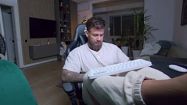 UbbeViking online show from December 2024 07:43:01 PM