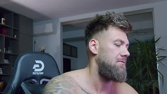 UbbeViking online show from January 2025 09:41:02 PM