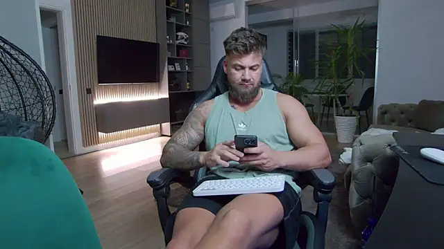 UbbeViking online show from February 2025 08:10:01 PM