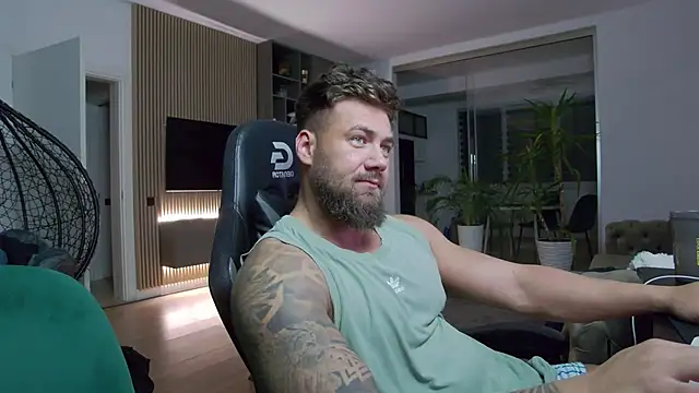 UbbeViking online show from February 2025 08:29:02 PM