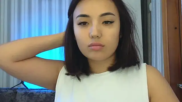 lily  foster online show from September 2025 06:24:01 AM