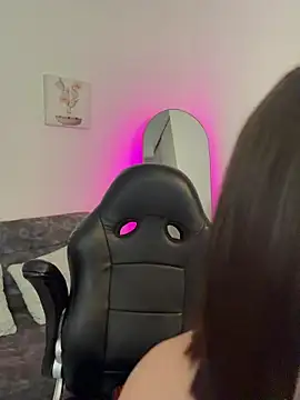 Megan lu2 online show from December 2025 05:13:01 AM