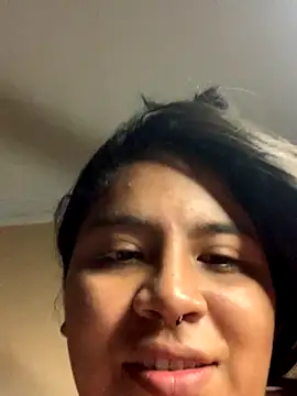 Snapshot of moncerrat_luna chatting on December 2024 05:06:02 PM moncerrat luna online show from December 2024 05:06:02 PM