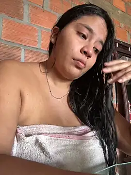 Snapshot of moncerrat_luna chatting on January 2025 07:32:02 PM moncerrat luna online show from January 2025 07:32:02 PM