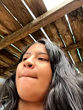 Snapshot of moncerrat_luna chatting on February 2025 09:14:01 PM moncerrat luna online show from February 2025 09:14:01 PM