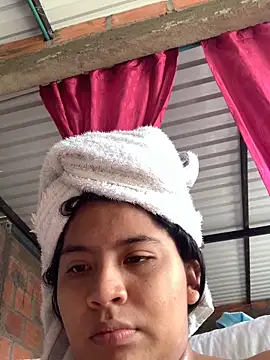 Snapshot of moncerrat_luna chatting on March 2025 04:20:02 PM moncerrat luna online show from March 2025 04:20:02 PM