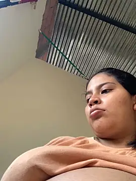 Snapshot of moncerrat_luna chatting on October 2025 09:56:01 PM moncerrat luna online show from October 2025 09:56:01 PM