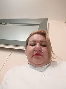 HORNY MATURE25 online show from May 2026 06:01:02 PM