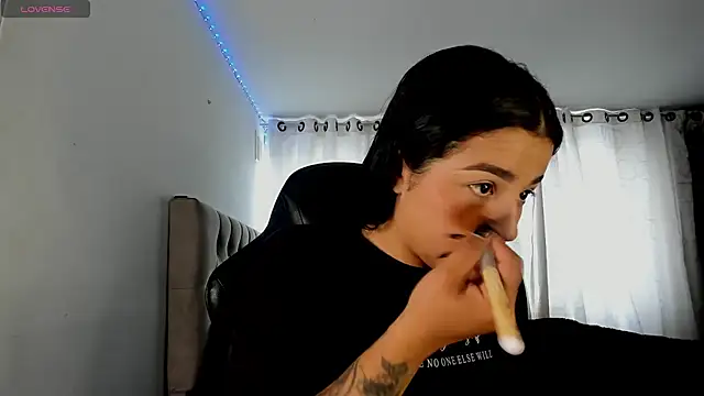 aliice walker  online show from February 2026 02:16:02 PM