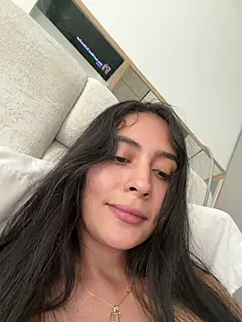 Sophie  Foxxx online show from December 2025 07:53:02 PM