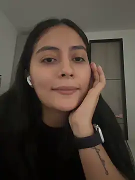 Sophie  Foxxx online show from April 2026 09:48:01 PM