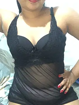 Snapshot of Rose_Olivia chatting on February 2025 01:52:01 PM Rose Olivia online show from February 2025 01:52:01 PM