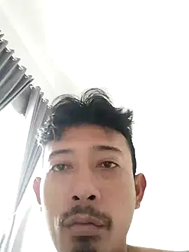 Dwirosebig online show from October 2025 04:03:02 AM