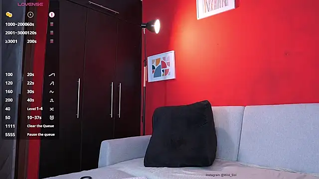 Snapshot of wild_col_ chatting on November 2025 12:51:02 PM wild col online show from November 2025 12:51:02 PM