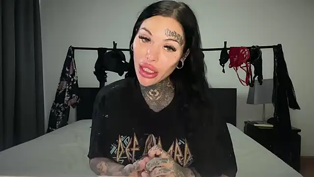 Snapshot of claudiacvc95 chatting on November 2025 03:07:01 AM claudiacvc95 online show from November 2025 03:07:01 AM