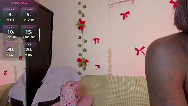 SamHill 1 online show from December 2025 04:43:01 AM