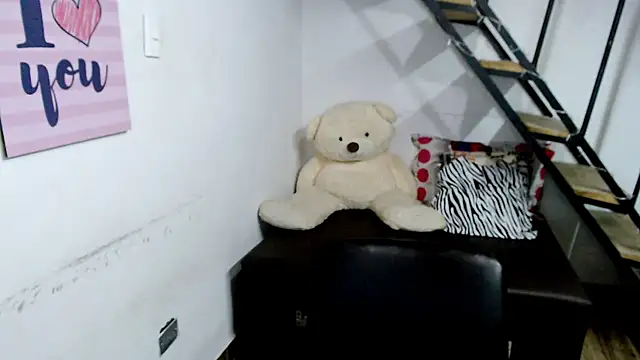 samantha baby  online show from December 2024 11:52:02 PM