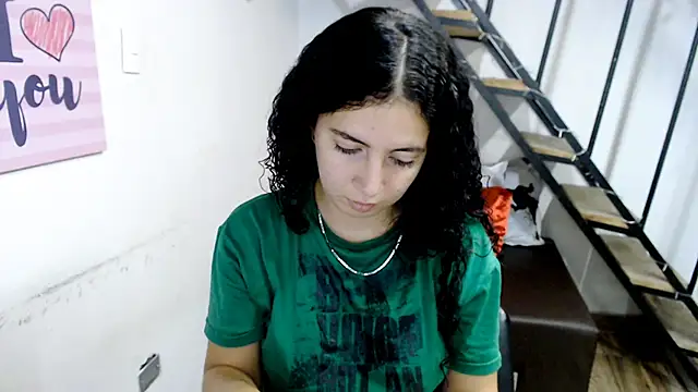 samantha baby  online show from January 2025 11:21:02 PM