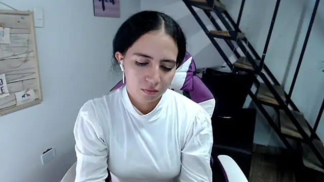 samantha baby  online show from November 2025 12:44:01 AM