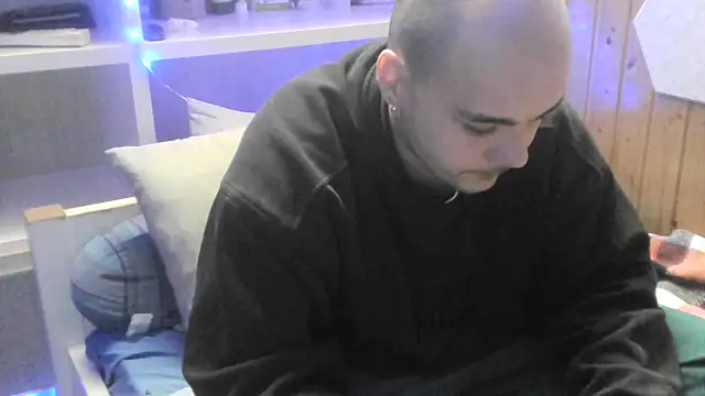 ItalianVinDiesel online show from January 2025 04:27:01 PM