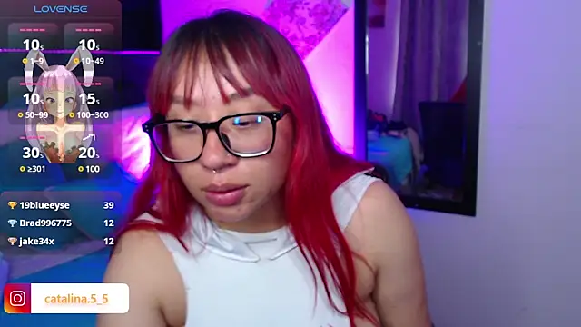 Snapshot of Kata_Bigboobs chatting on March 2025 09:46:02 PM Kata Bigboobs online show from March 2025 09:46:02 PM