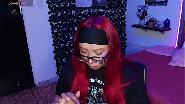 Snapshot of Kata_Bigboobs chatting on November 2025 05:15:01 PM Kata Bigboobs online show from November 2025 05:15:01 PM