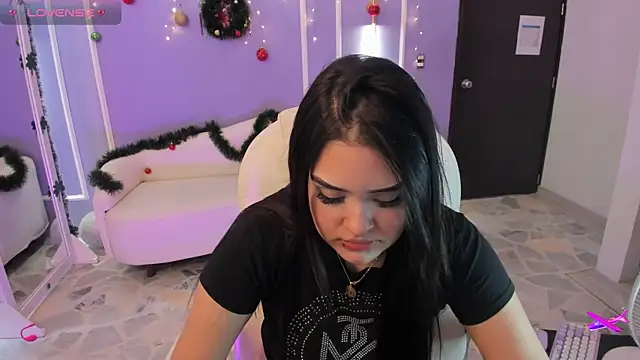 martinasaez online show from December 2024 03:20:02 PM