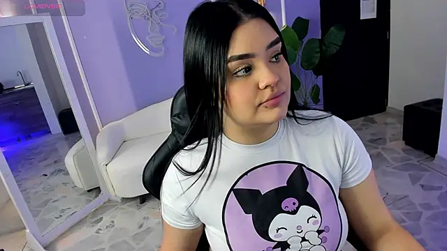 martinasaez online show from September 2025 08:12:02 PM