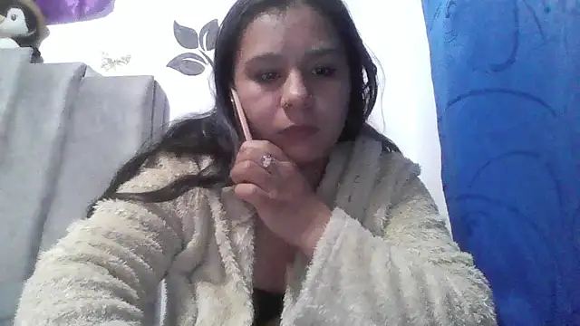 Charis 21 online show from April 2026 11:19:02 PM